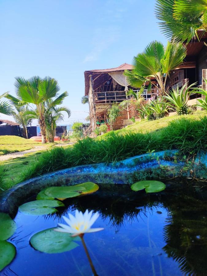 Lotus Sutra Hotel Арамбол Екстериор снимка