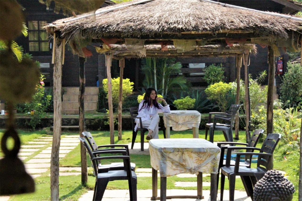 Lotus Sutra Hotel Арамбол Екстериор снимка