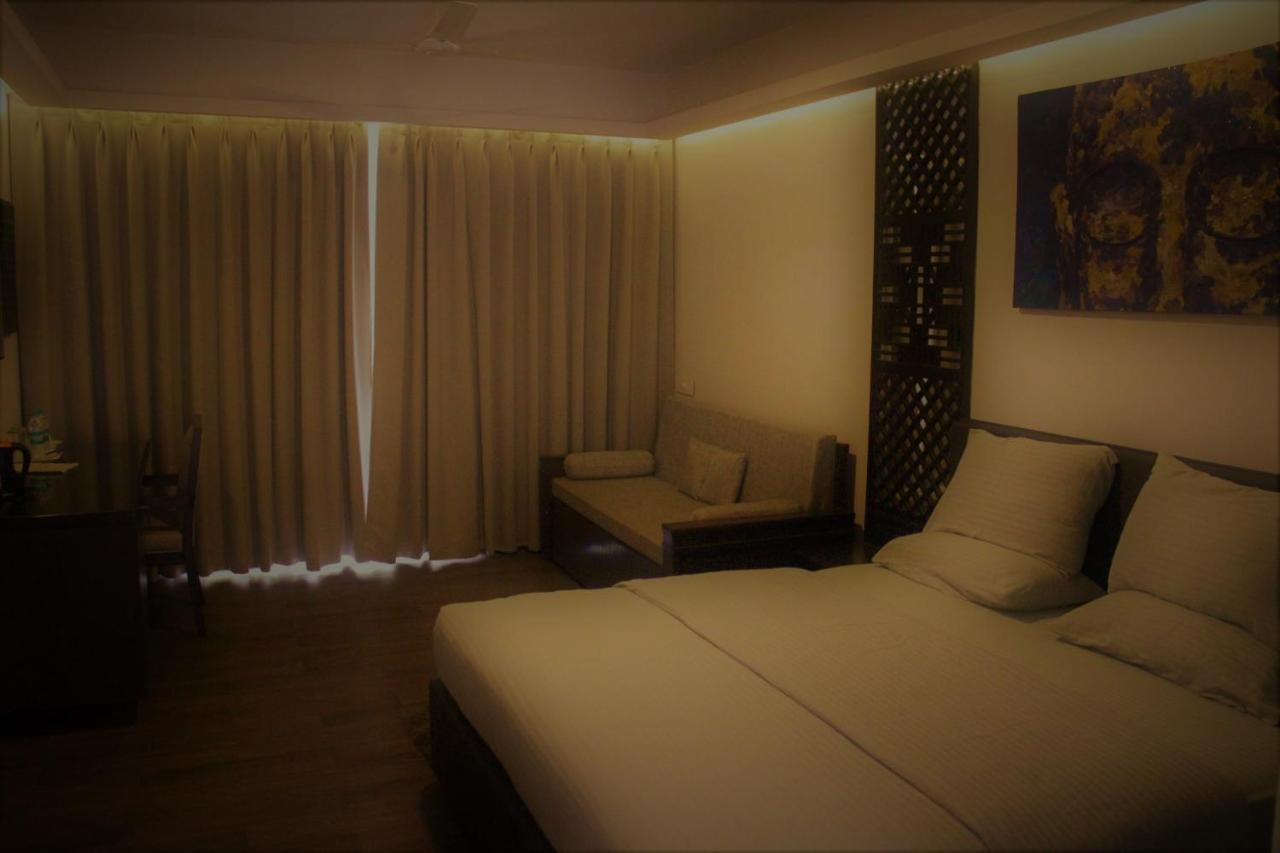Lotus Sutra Hotel Арамбол Екстериор снимка