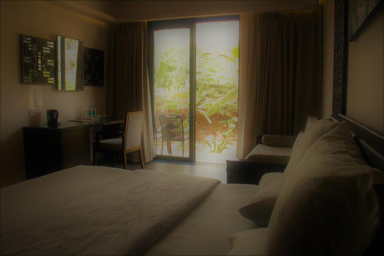 Lotus Sutra Hotel Арамбол Екстериор снимка