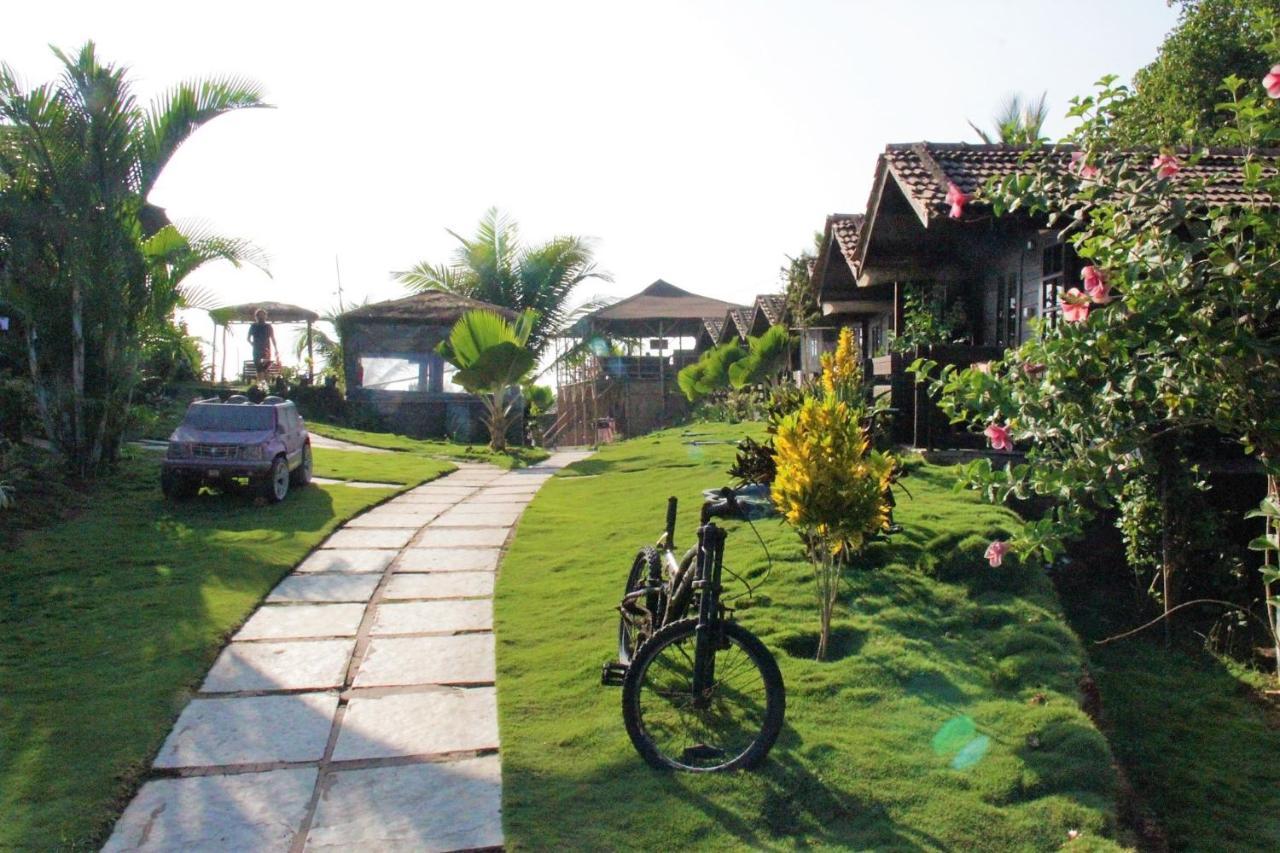 Lotus Sutra Hotel Арамбол Екстериор снимка